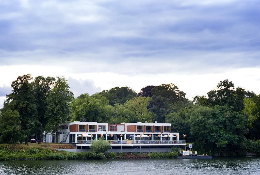 Stayokay Hostel Maastricht Países Baixos